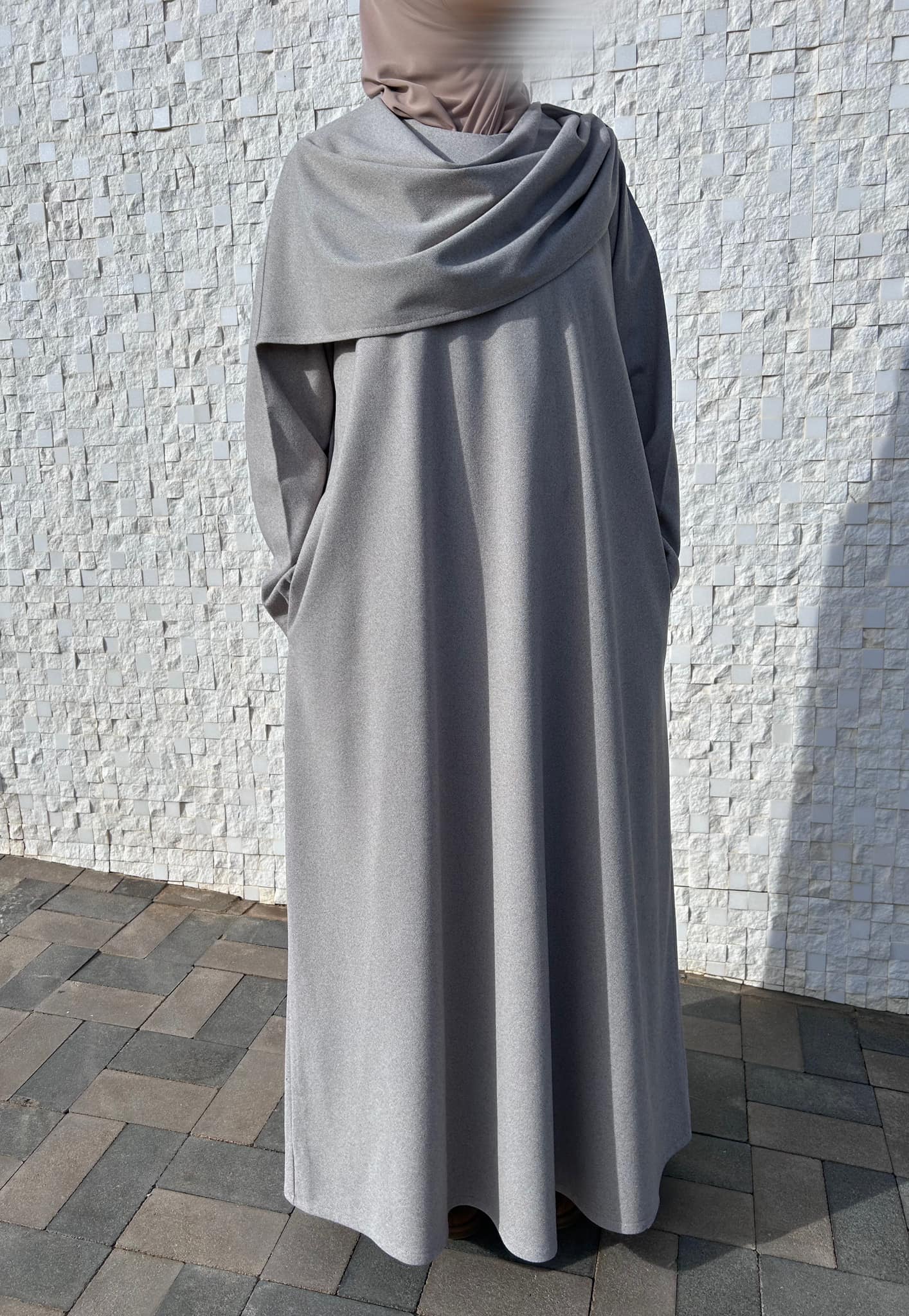 Tweed Abaya - AL ADAN - Beige'grey