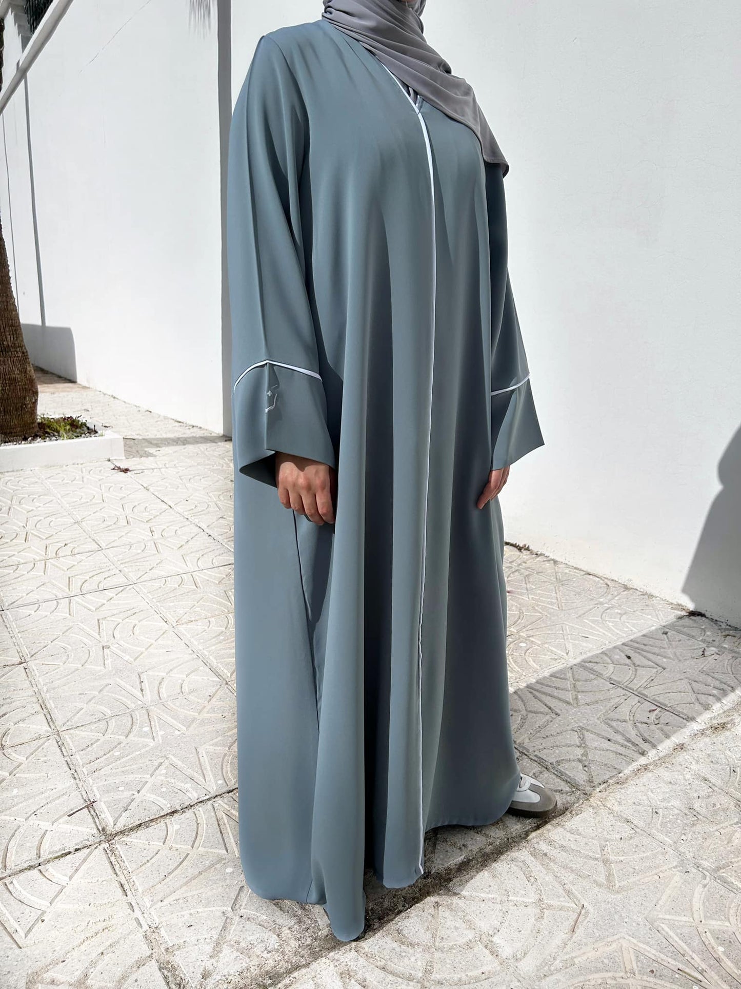 ~Husna~ Embroidered Crepe Abaya - Grey with Detailing